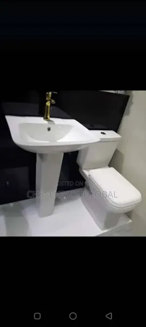 Square Shape Big Closet/Wc With Washing Hands Basin