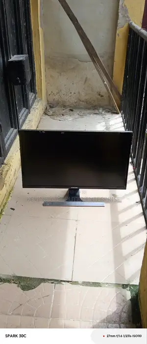 28 Inches Led Monitor