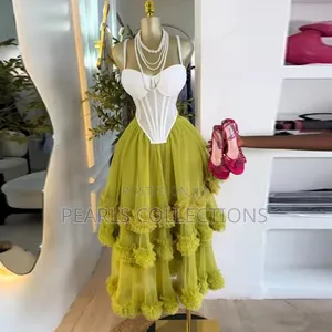 Fashion Dress Gown in Unique Color