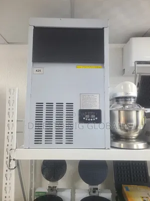 Ice Cube Maker Machine - 32 Cubes