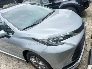New Toyota Sienna 2025 Gray