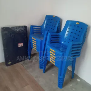 Standard Plastic Chair