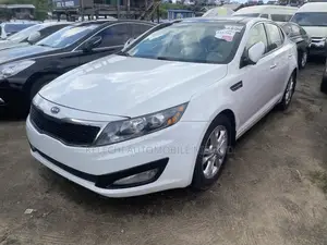Kia Optima EX 4dr Sedan (2,4L 4cyl 6A) 2012 White