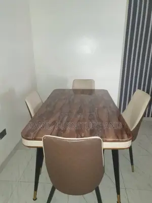 Unique 4 Seater Dining Set