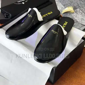 Original Prada Men Patent Leather Half Shoe for Men