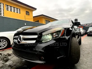 Mercedes-Benz GLA 250 2015 Black