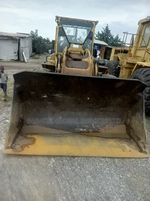 966c Payloader Available for Sale