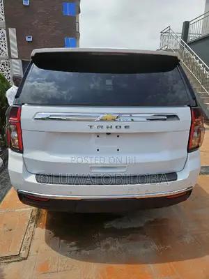 Chevrolet Tahoe 2024 Silver