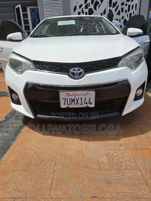Toyota Corolla S 4dr Sedan (1.8L 4cyl CVT) 2016 Silver