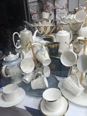 9 Pieces Tea Cup and Jug