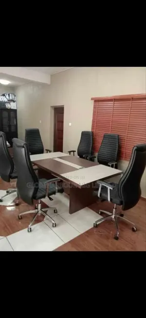 Executive Conference Table With 6 Seater Chairs