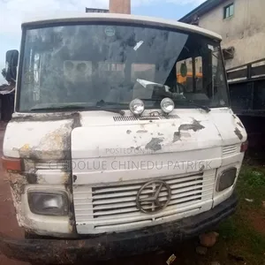 608 Mercedes Truck.