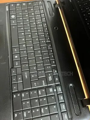Laptop Toshiba Satellite C665 4GB Intel Pentium HDD 250GB