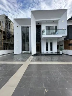 5bdrm Duplex in Ikota for sale