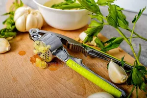 Garlic and Nut Crackers