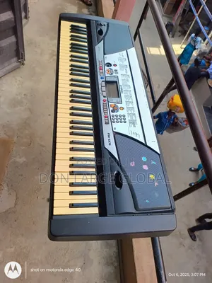 Yamaha PSR Gx76 Keyboard