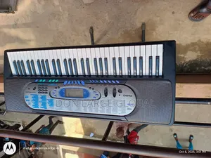 Casio CTK-571 Keyboard