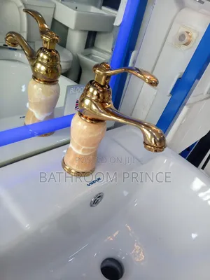 Quality Unique Acrylic Gold Basin Mixer Tap