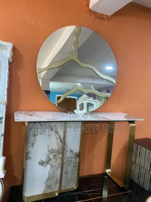 Luxury Gold Mirror and Console Table Set – Glamorous Furniture