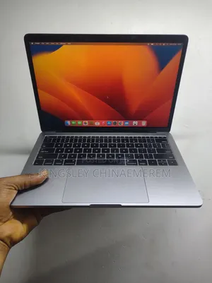 Laptop Apple MacBook Pro 2017 16GB Intel Core I7 SSD 512GB