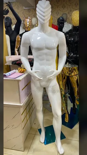 Spider Face Huge Male Glossy White Mannequin