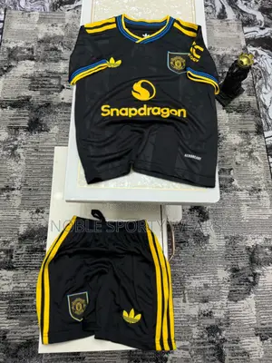 Man Utd Kids 1 to 14 Years Old Jersey Kits Available