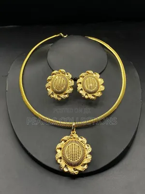Gold Jewelry Set for Women (Circle Shape)