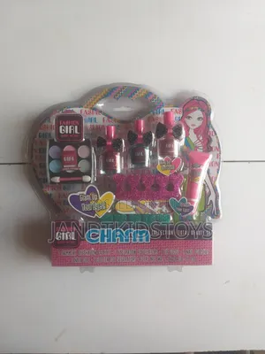 Barbie Kids Makeup Set – Glam Up Like a Star!