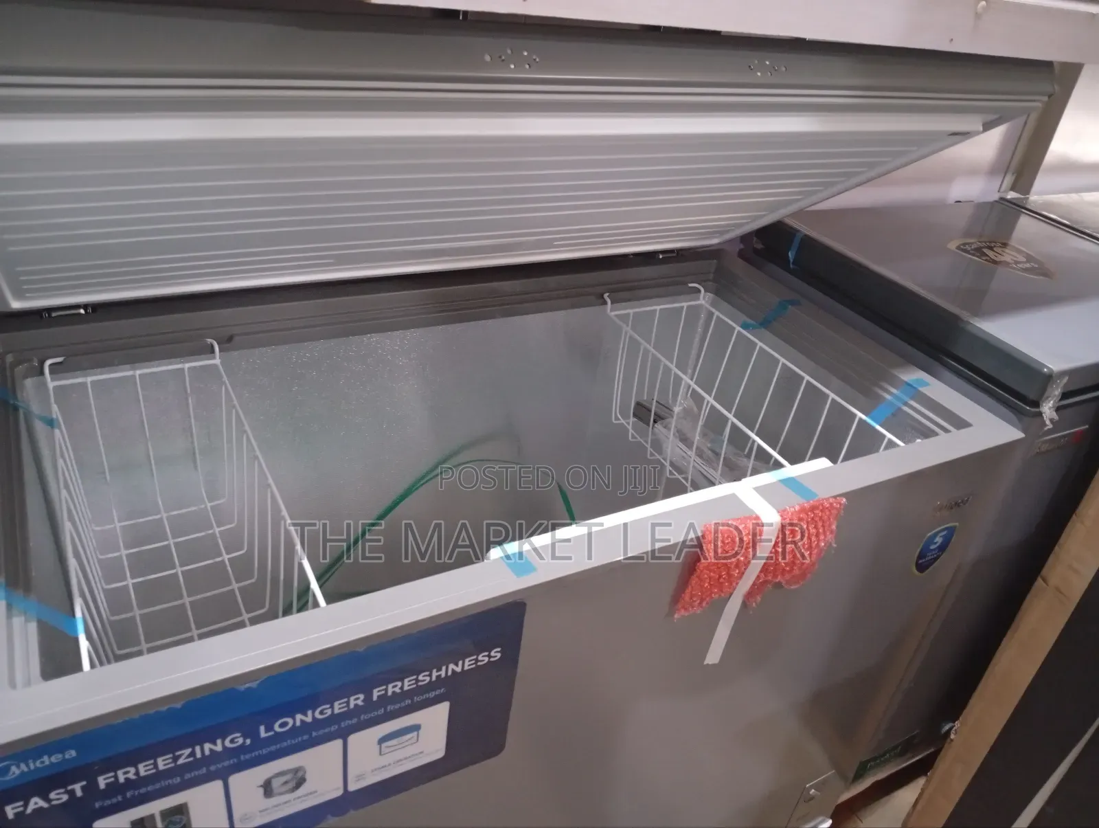 Midea Freezer 293litres