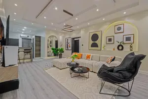 Beautifully Furnished 2/3bedroom Apartment