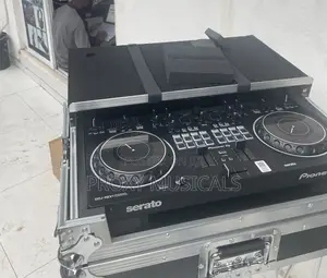 Rev1 Dj Controller, Flight Case Stand