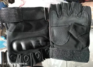High Quality Half-Finger Gym Gloves With Wrist Support