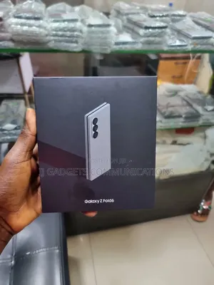 New Samsung Galaxy Z Fold6 512 GB Silver