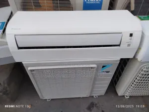 Daikin Inverter Ac R32 Gass 1.5hp