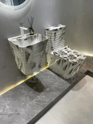 Executive Wc (Married Set) With Marble Effect – Luxury Meets Comfort!