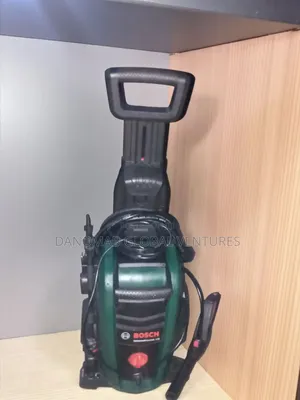 Bosch Universal Aquatak 135 High Pressure Washer