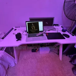 Electric Game Desk Y Leg