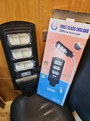 All-in-One Solar Street Light With Remote – Super Bright
