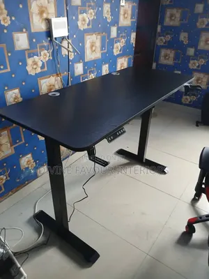 Modern Adjustable Electric Table - 1.4mtr Black