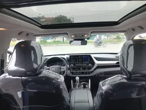 Toyota Highlander Platinum AWD 2020 Gray