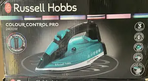 Russell Hobbs 27280-56/Rh Colour Control Pro Iron 2400w 380ml