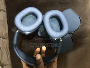 Music at Its Peak: Apple Max 2(Used)