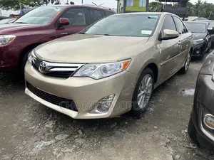 Toyota Camry 2014 Gold