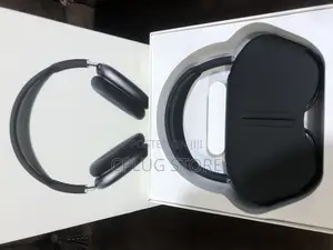 Black Max. True Apple. Original Open Box Airpodmax