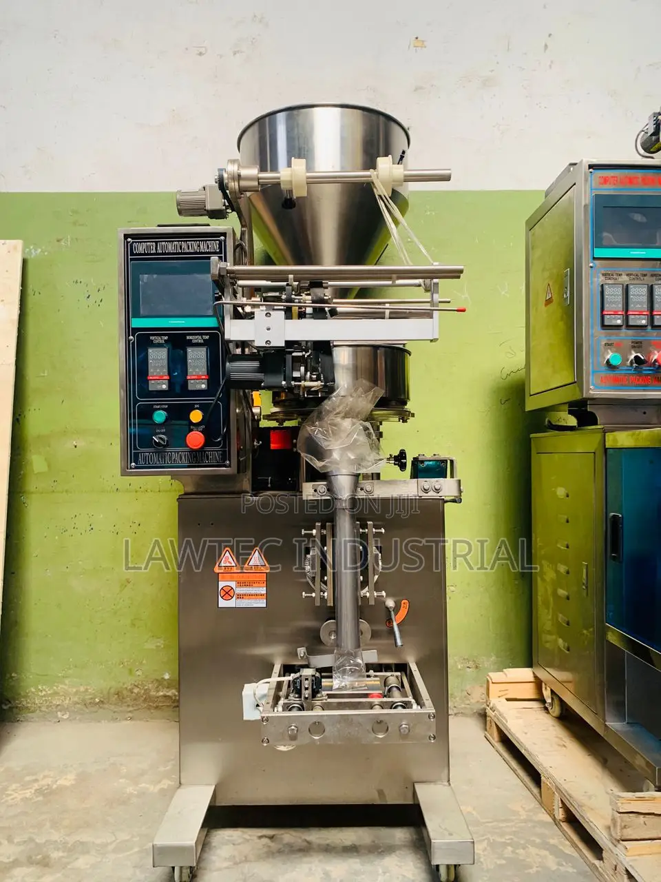 Grains Packaging Machine