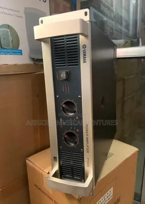 Heavy Duty Professional Yamaha Amplifier P7000s Big Name