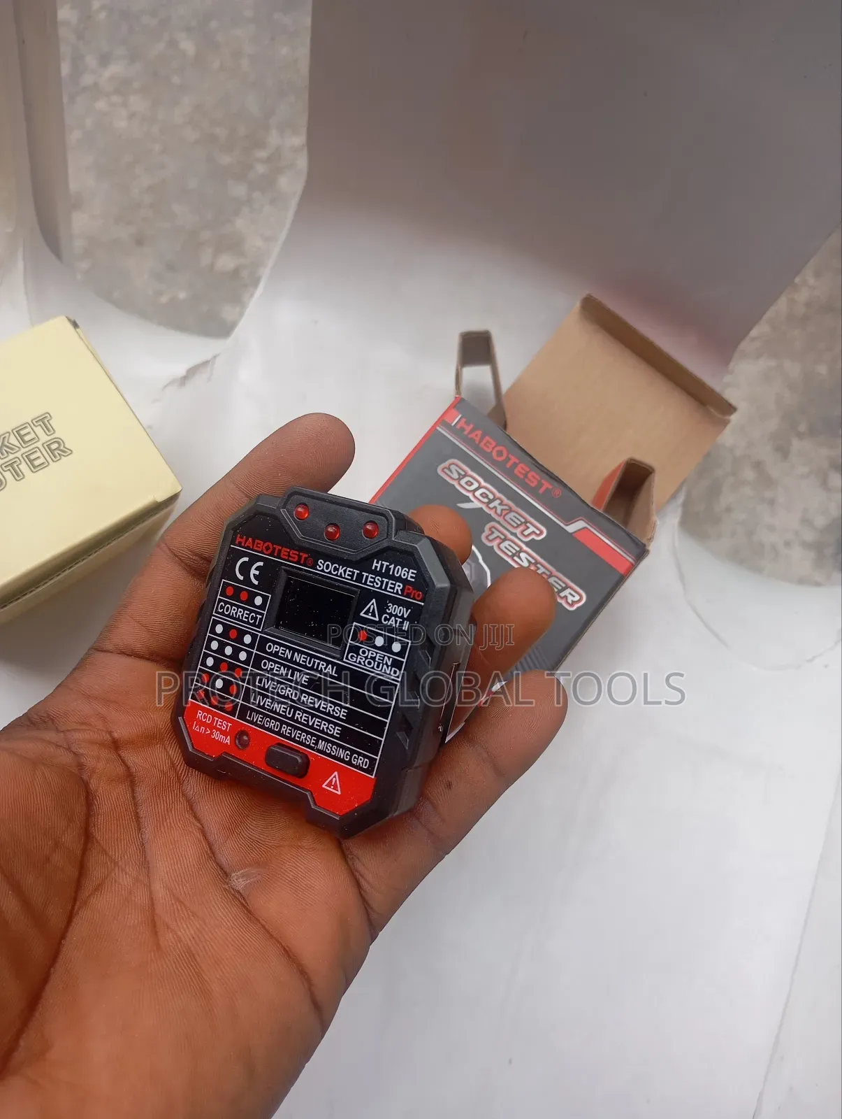 Digital Socket Tester