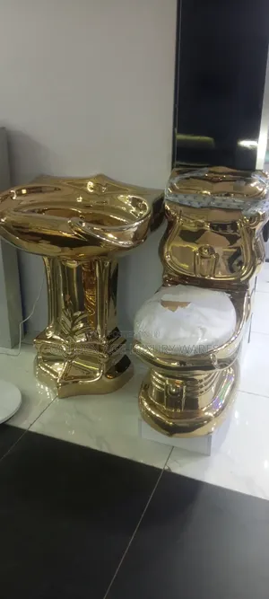 Royal Set Gold Wc With Basin and Pedestal