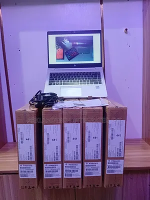 New Laptop HP ProBook 430 8GB Intel Core I7 SSD 1T