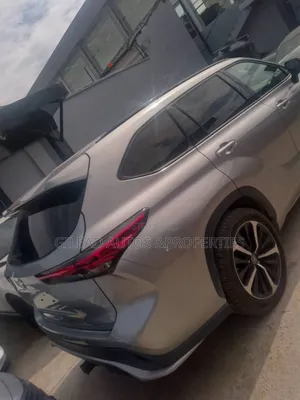 Toyota Highlander XSE 2022 Gray